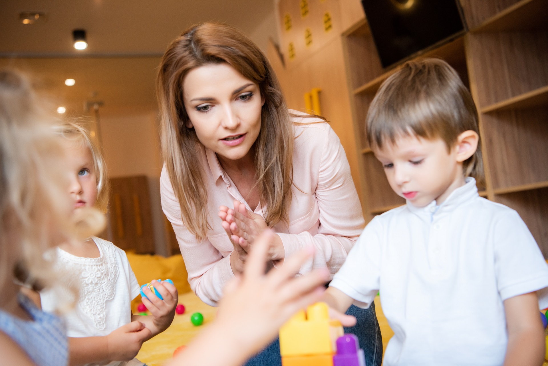 éducateur et des enfants